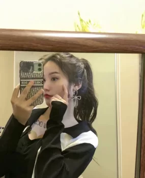 锦江区极品E奶大波学生妹子刚兼职