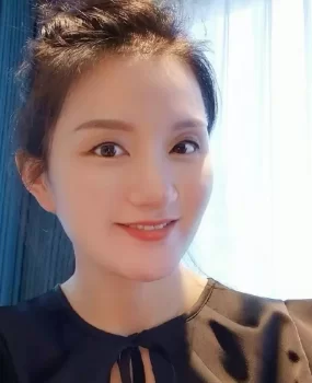 足浴按摩小姐姐