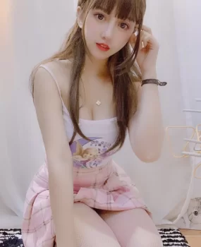 昆明大奶学生妹耐操会喘