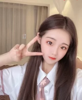 武汉一线天学生妹